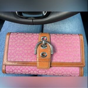 Classic coach wallet 💕 CC
